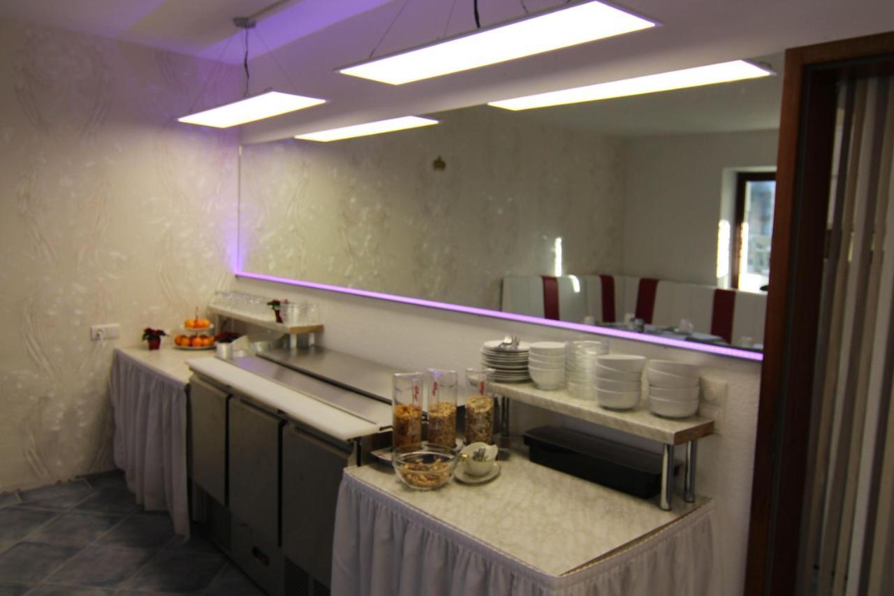 Kapitaenshaus-Lassen-Zimmer-Amistad Hotel Westerland Kültér fotó