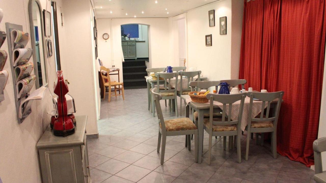 Kapitaenshaus-Lassen-Zimmer-Amistad Hotel Westerland Kültér fotó